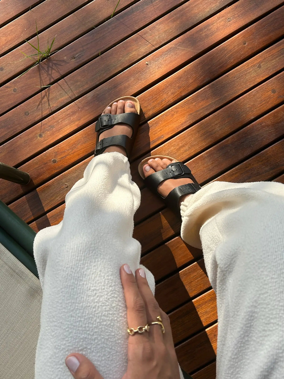 Velune Hermes Leather Sandals - Black
