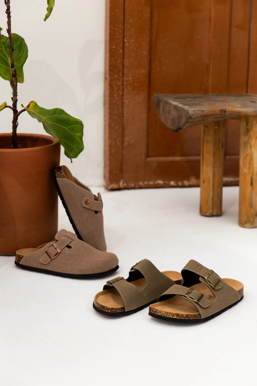 Velune Hermes Suede Sandals - Green
