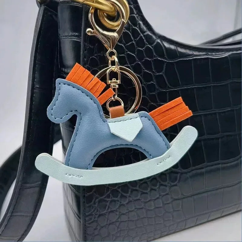 Horse Charm Maris