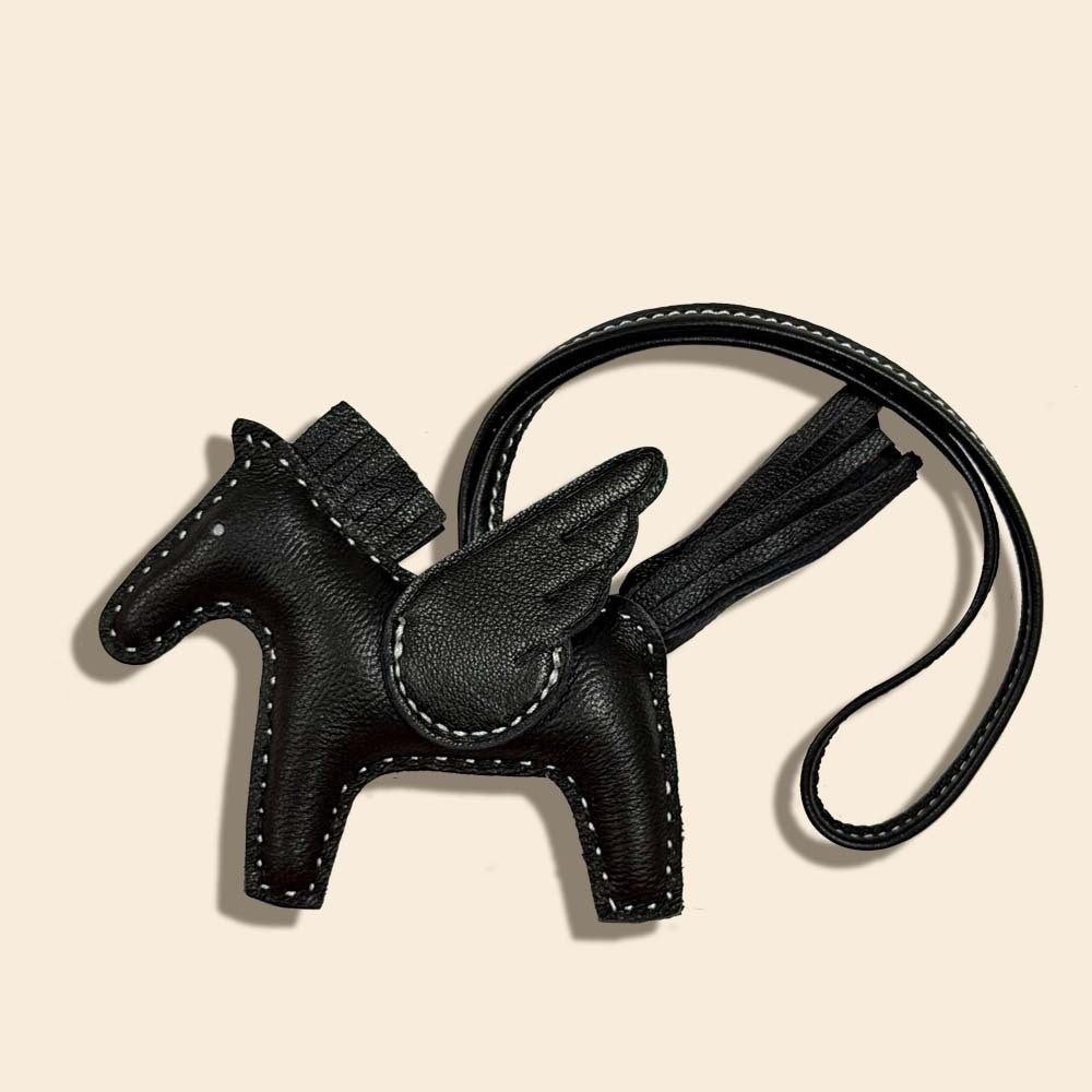Pegasus Charm Maris